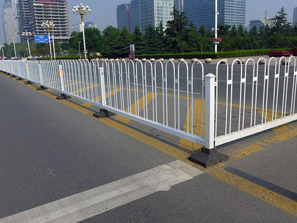 湖北京式道路护栏图片5