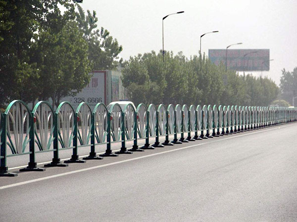 湖北新型道路护栏图片2