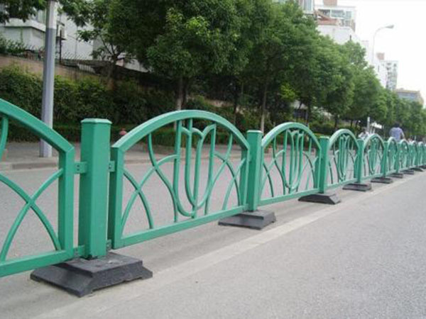 湖北道路锌钢护栏图片4