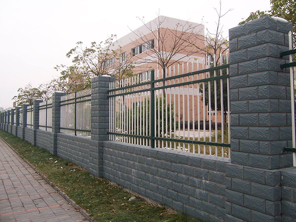 湖北围墙锌钢护栏图片3