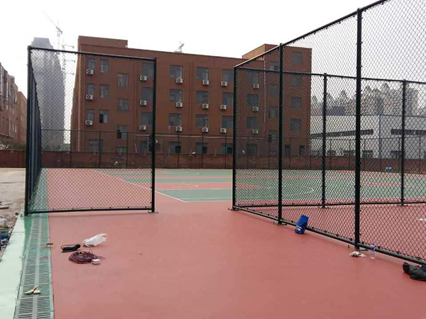 运动场围网工程案例