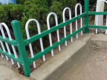 草坪锌钢护栏图片4